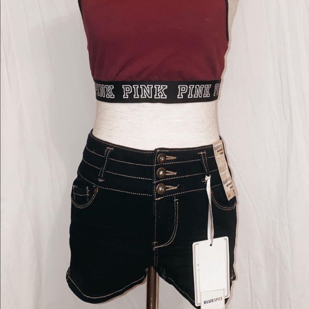 BRAND NEW WITH TAGS Jean Shorts Size 7